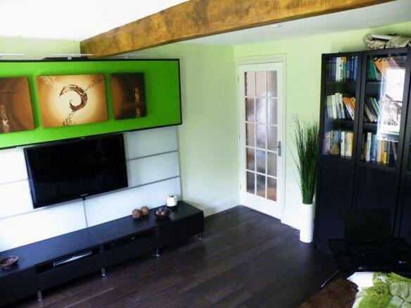 Photo 11
