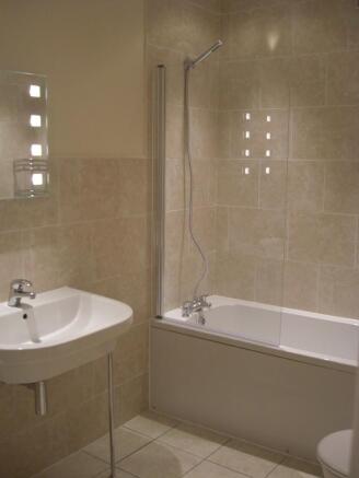 Bathroom, pic 2