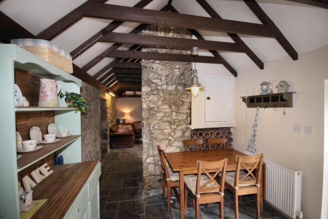 Balminnoch Kennels Cottage - Williamson and Henry