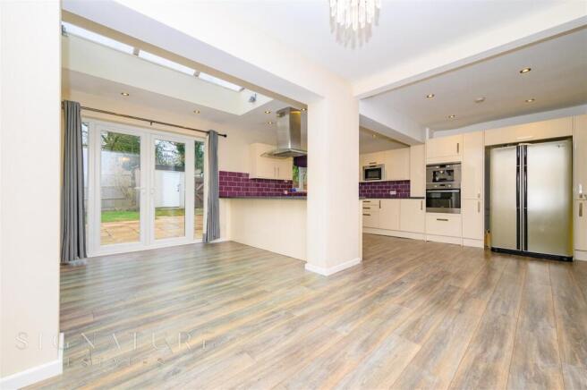 Kitchen Diner/ Family Room