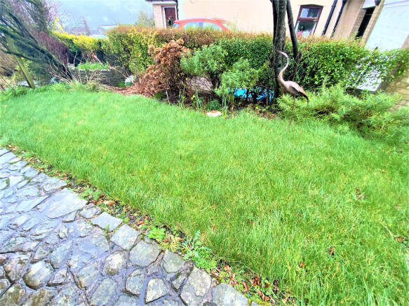 Photo 33