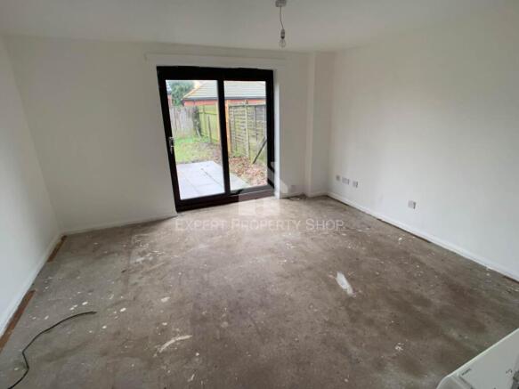 2 bed Semi-Detached for sale Image 4