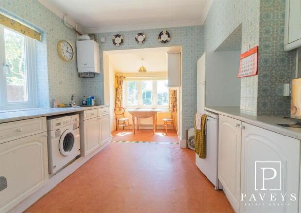KITCHEN BREAKFAST ROOM