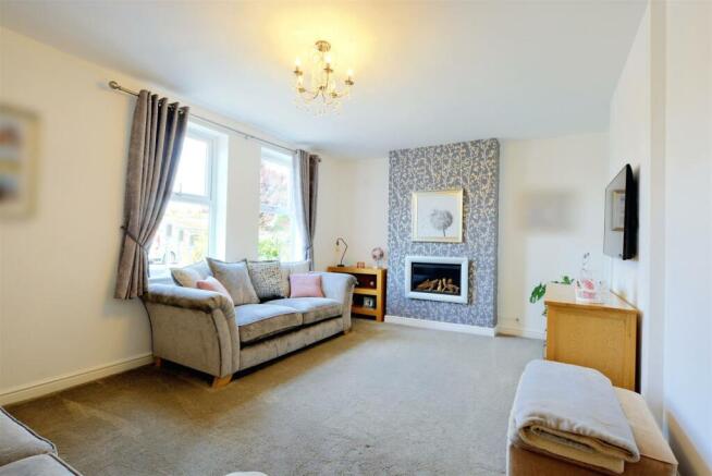 Lounge/Sitting Room