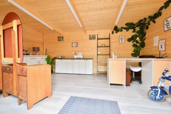Studio / Home ...