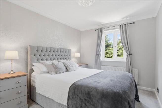 4 bed Detached for sale Image 10