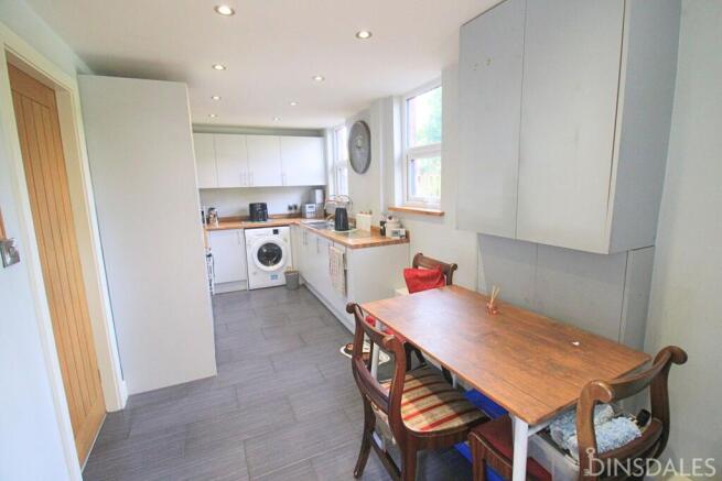 3 bed Semi-Detached for sale Image 8