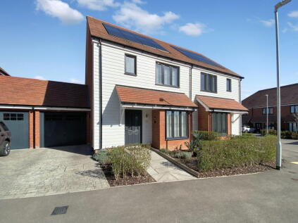 Meadow View, Grove Park, Ashford, Kent, TN25 6GQ