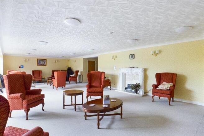 COMMUNAL LOUNGE