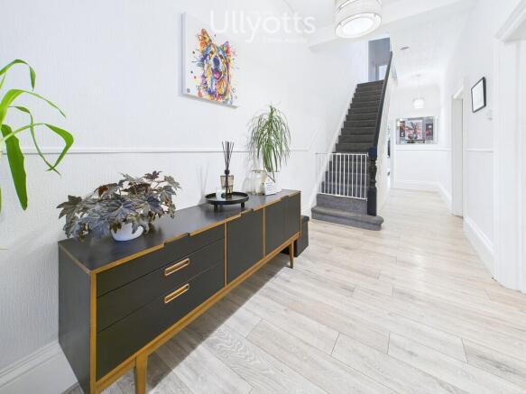 8 bed Terraced for sale Image 4