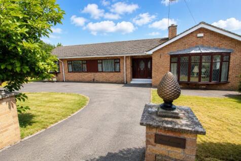 Fairhavens, Elveley Drive, West Ella, East Riding Of Yorkshire