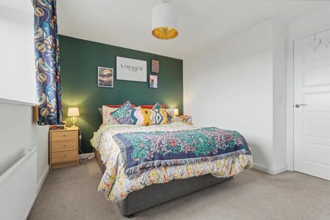 3 bed Semi-Detached for sale Image 11