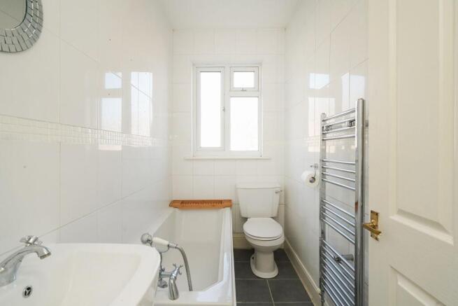 3 bed Terraced for sale Image 11