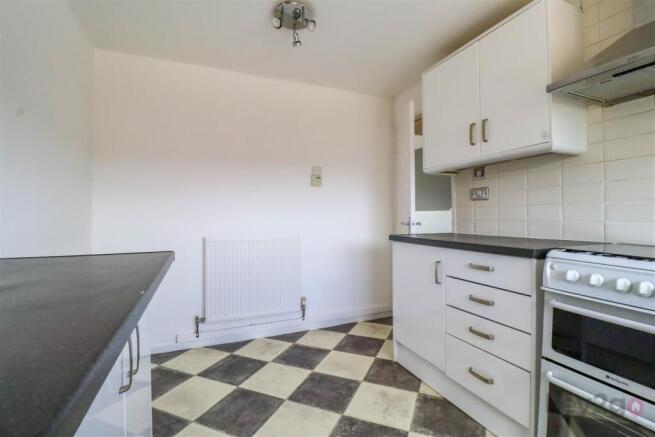 3 bed Maisonette to rent Image 7