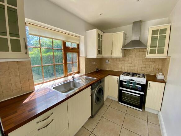 2 bed Semi-Detached for sale Image 6