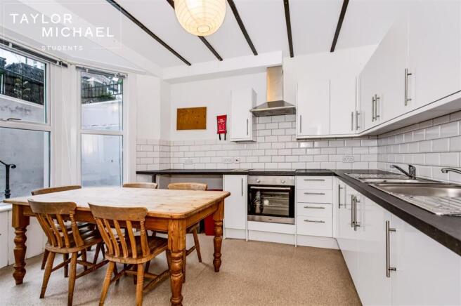 Kitchen / Living Room
