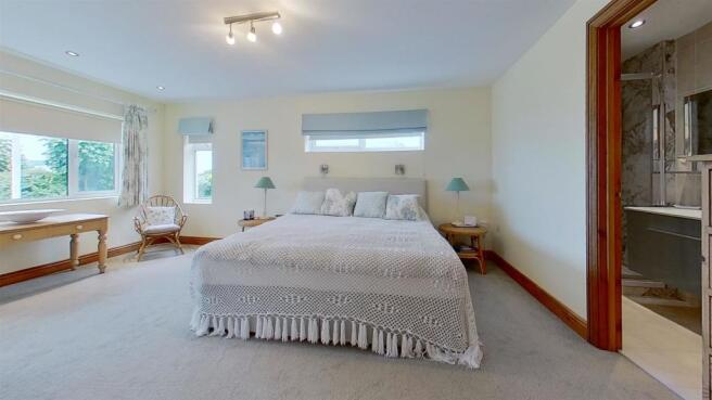 41-Victoria-Parade-Bedroom.jpg