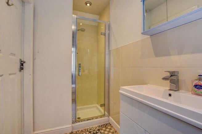 1 bed Apartment for sale Image 6