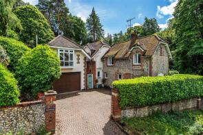 Bowstones, Tower Hill, Dorking RH4 2AS