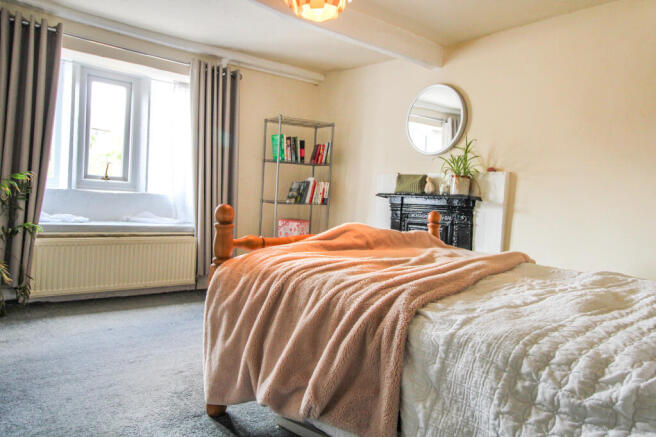 2 bed Semi-Detached for sale Image 7