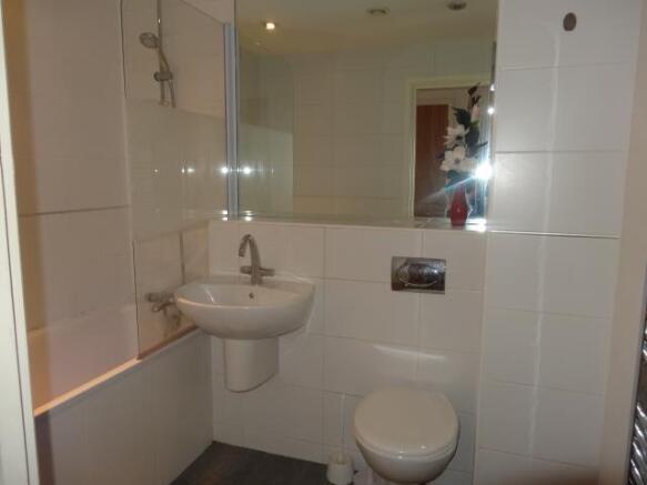 1 bed Flat to rent Image 6