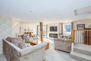Upper Ellistones Barn, Portman Close, Stainland, Halifax HX4 9EB