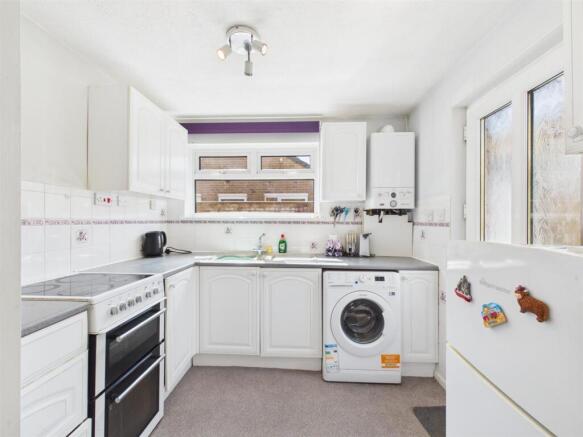 Kitchen:
