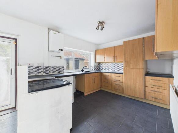 2 bed Semi-Detached for sale Image 5