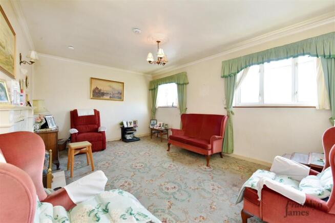 Bygrove Street (5).JPG