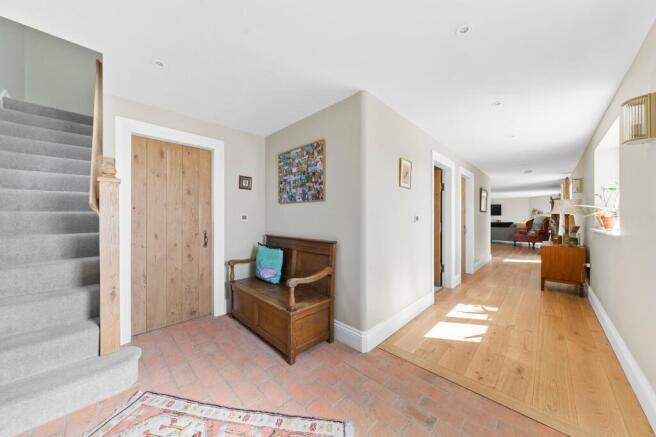 4 bed Detached for sale Image 9