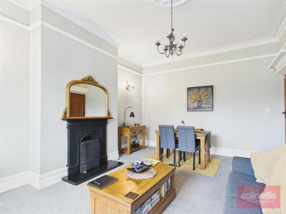 2 bed Apartment for sale Image 4