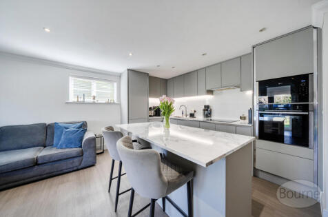 Woodgate Close, Tartar Road, Cobham, Surrey, KT11