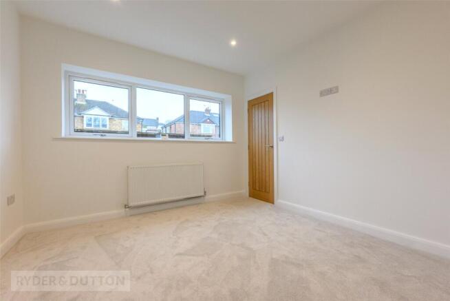 3 bed Semi-Detached for sale Image 9
