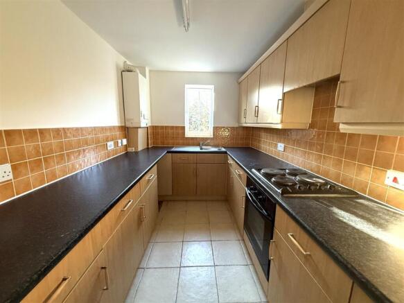 10 SILVERDALE KIT.jpeg