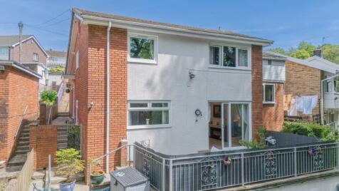 St. Davids Close, Penygarn, NP4