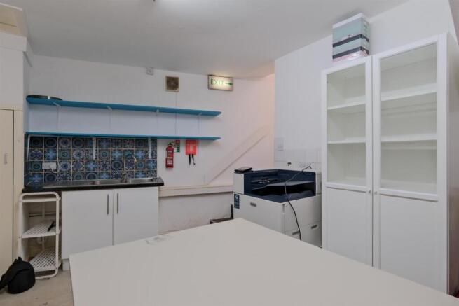 010-208 Riverside Rd Kirkfieldbank ML11 9JJ.jpg