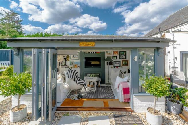 Garden room
