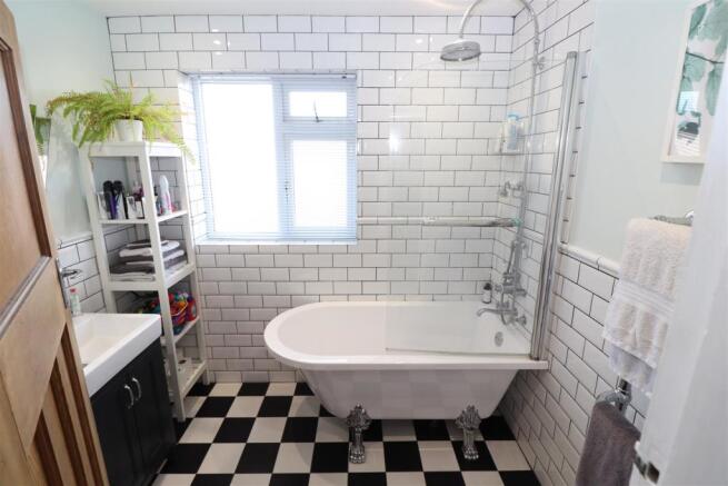 Bathroom / WC