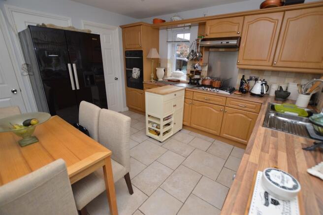 Kitchen-breakfast room