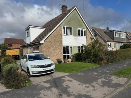 Whitfield Avenue, Pickering