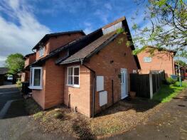 19, The Orchard, Bicton Heath, Shrewsbury SY3 5AW