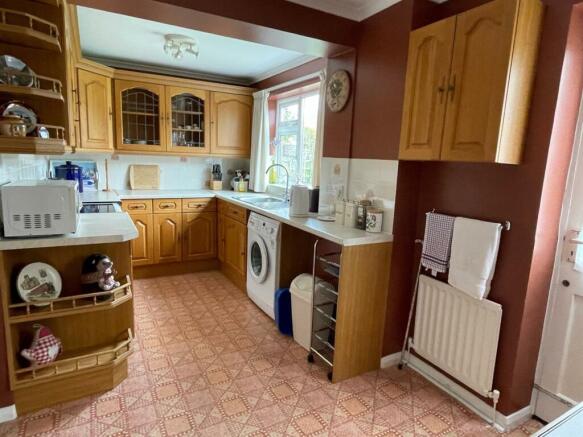 Kitchen1.jpg