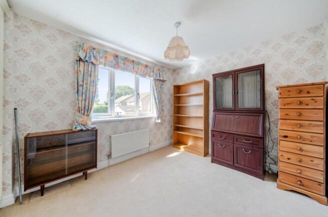 4 bed Detached for sale Image 11