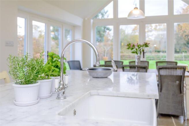Kitchen Dining Area