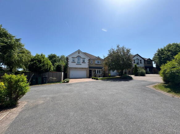 Round Hill Close, Skelmanthorpe, HD8 photo 4