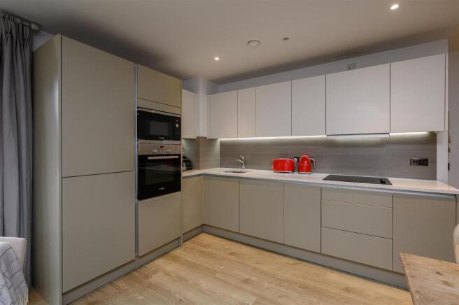 2 bed Apartment for sale Image 6
