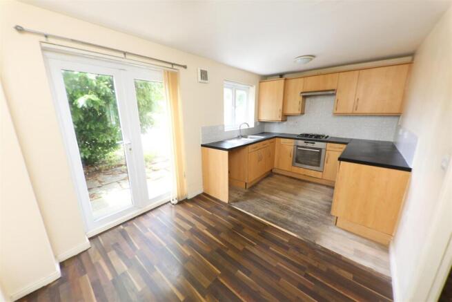 3 bed Terraced for sale Image 7