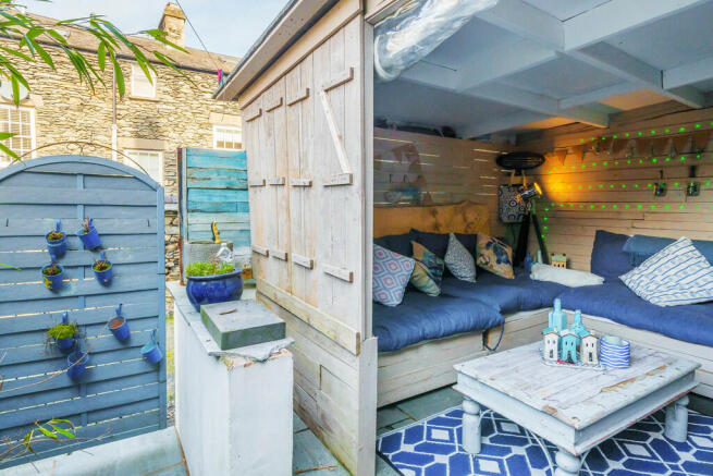 Covered seating a...