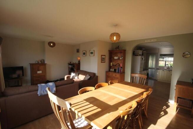 Lounge Dining Room 2