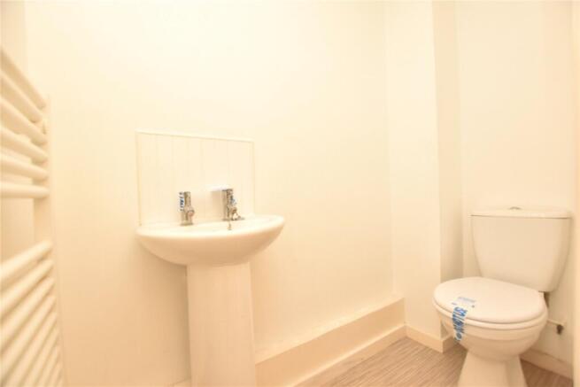 2 bed Apartment for sale Image 7